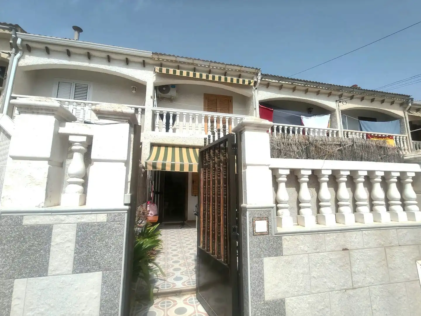 Bungalow with pool for sale in Gran Alacant