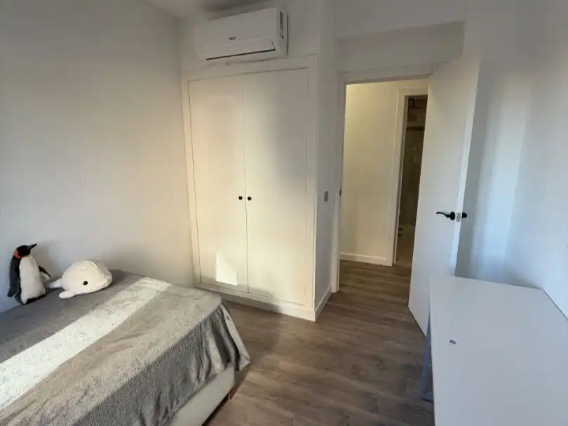 Habitación de Piso en venta en Torrevieja con Aire acondicionado y Terraza