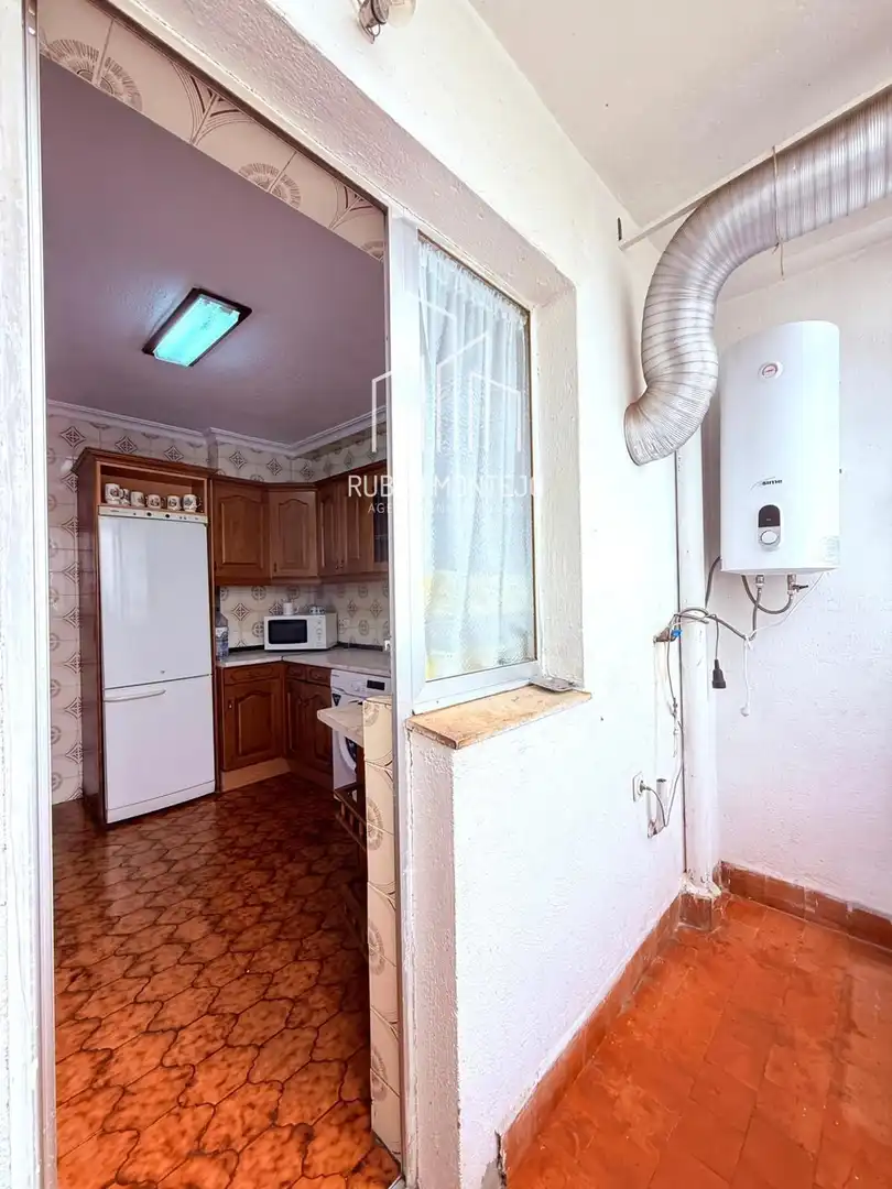 Cuina de Pis en venda en Salamanca amb Calefacció, Terrassa i Moblat