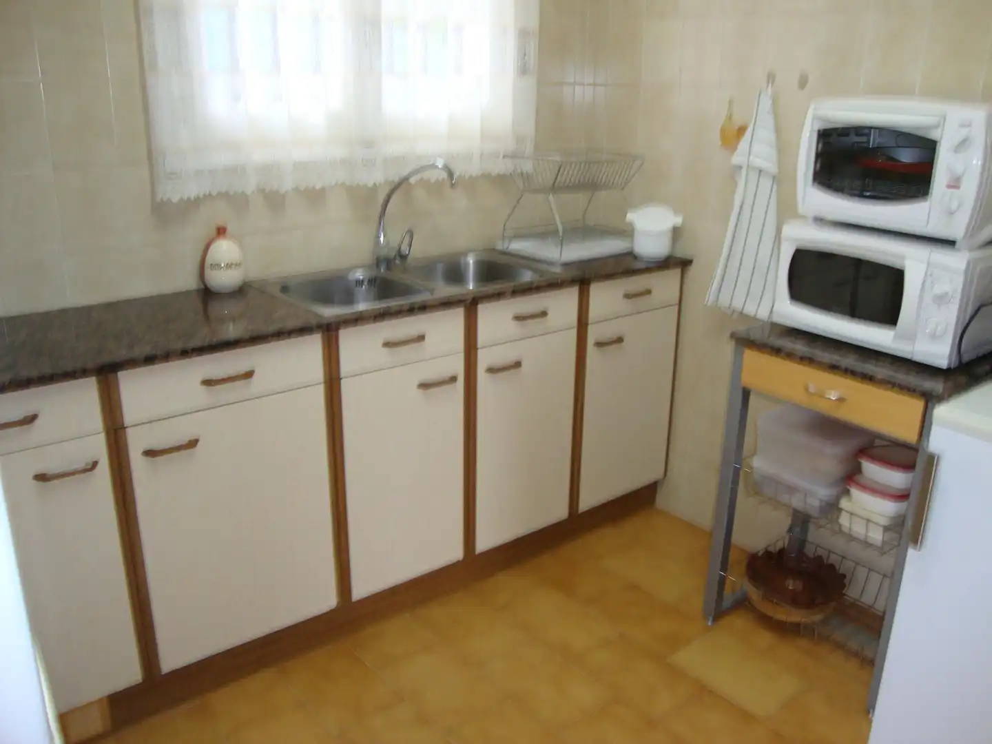 Kitchen of Houses for sale in Sant Cebrià de Vallalta  with Private garden, Storage room and Balcony