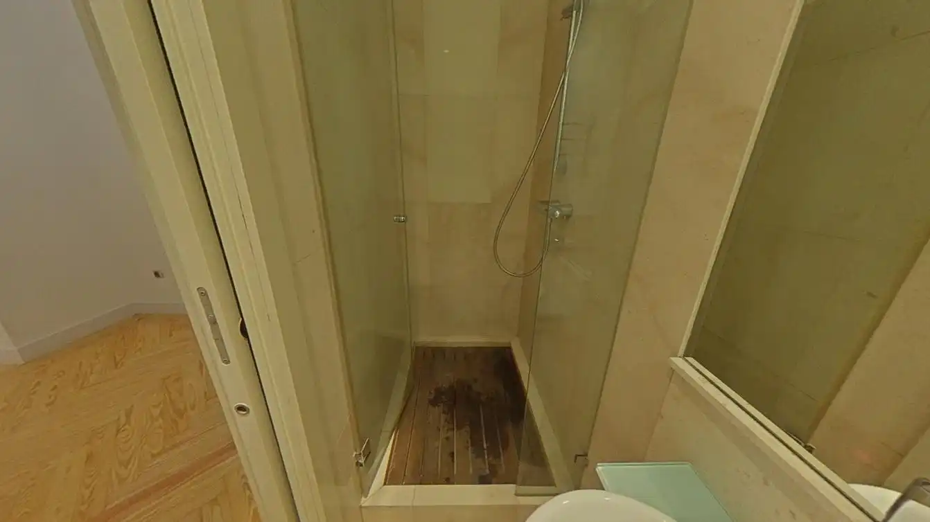 Bany de Pis en venda en Madrid amb Calefacció i Parquet