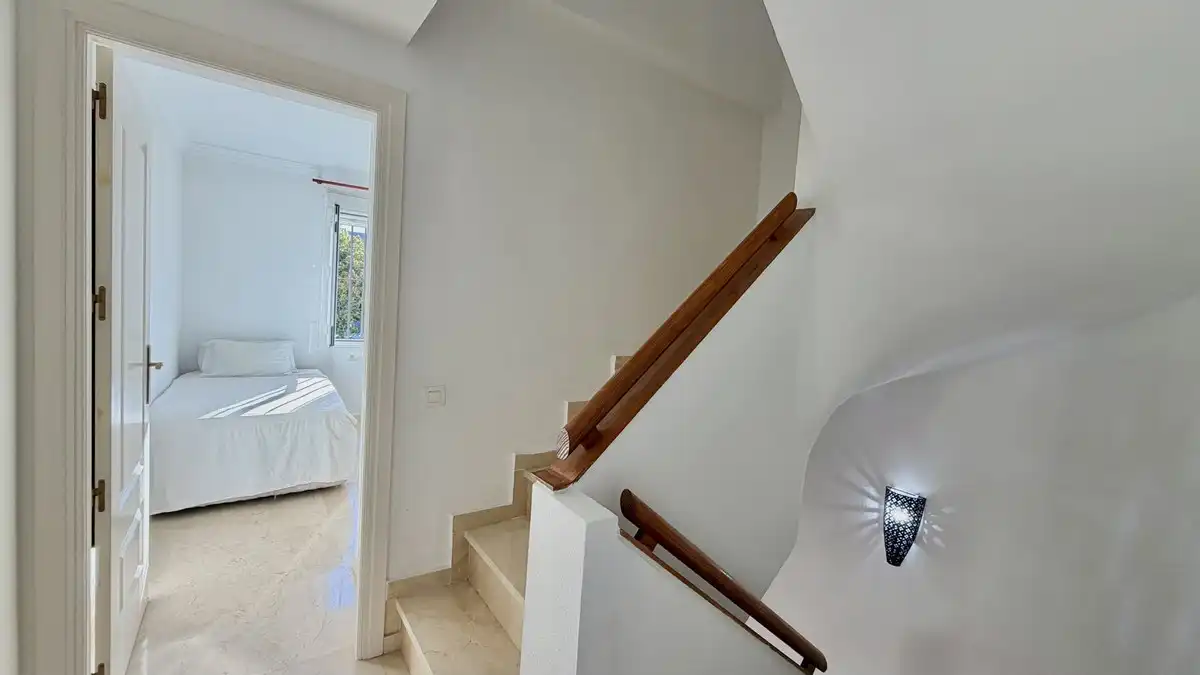Reihenhaus zum Verkauf in Nueva Andalucía, imagen 13