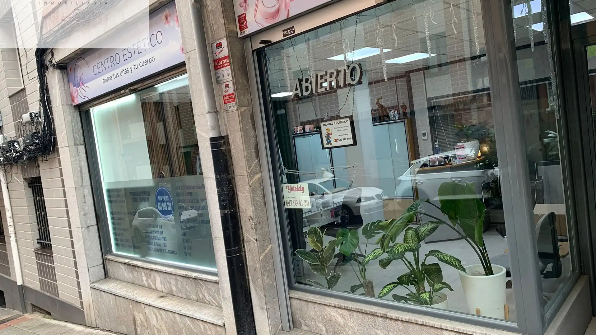 Vista exterior de Local en venda en Portugalete amb Aire condicionat