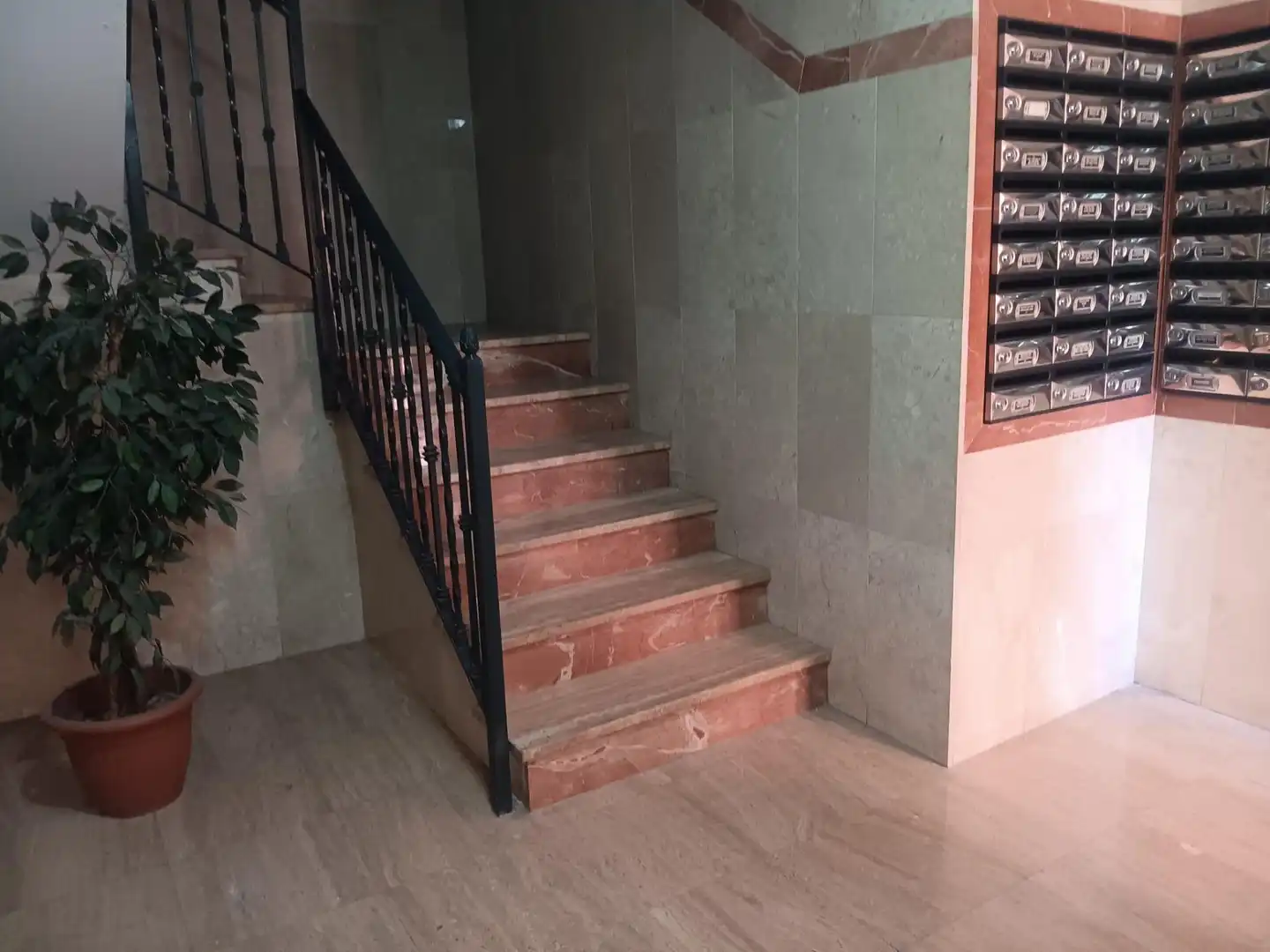 Flat for sale in Sevilla  with Air Conditioner, Parquet flooring and Terrace