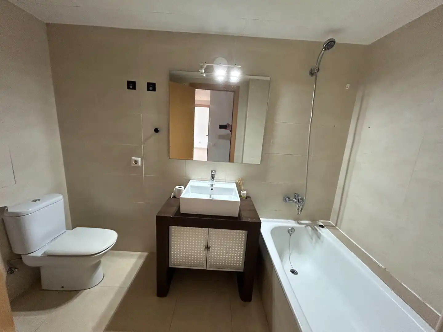Flat with lift for sale in Passeig de les Escoles 8A, imagen 5