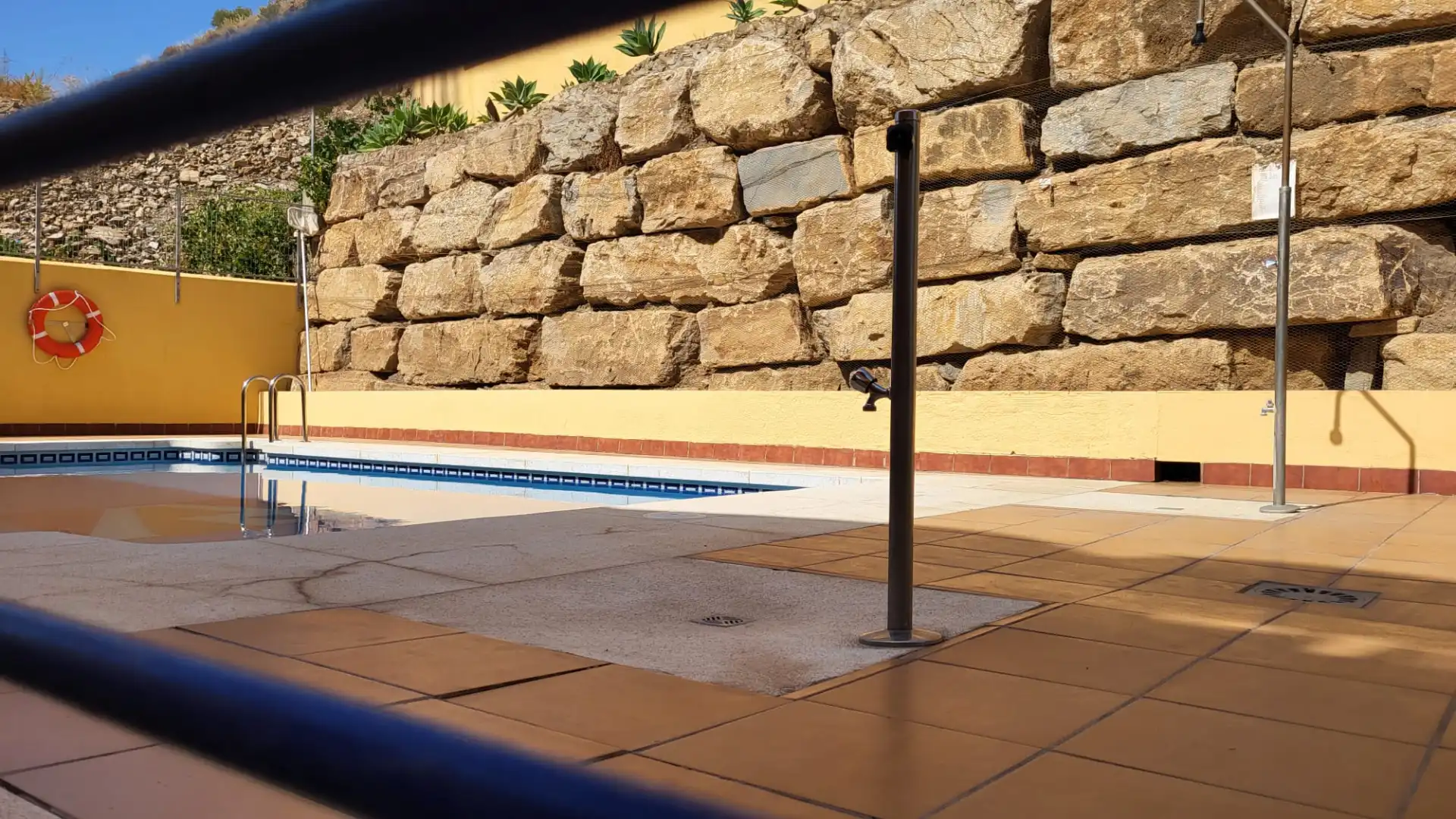 Piscina de Ático en venta en Rincón de la Victoria con Aire acondicionado, Terraza y Balcón