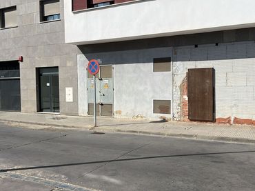 Locale commerciale in vendita a Calle Romero