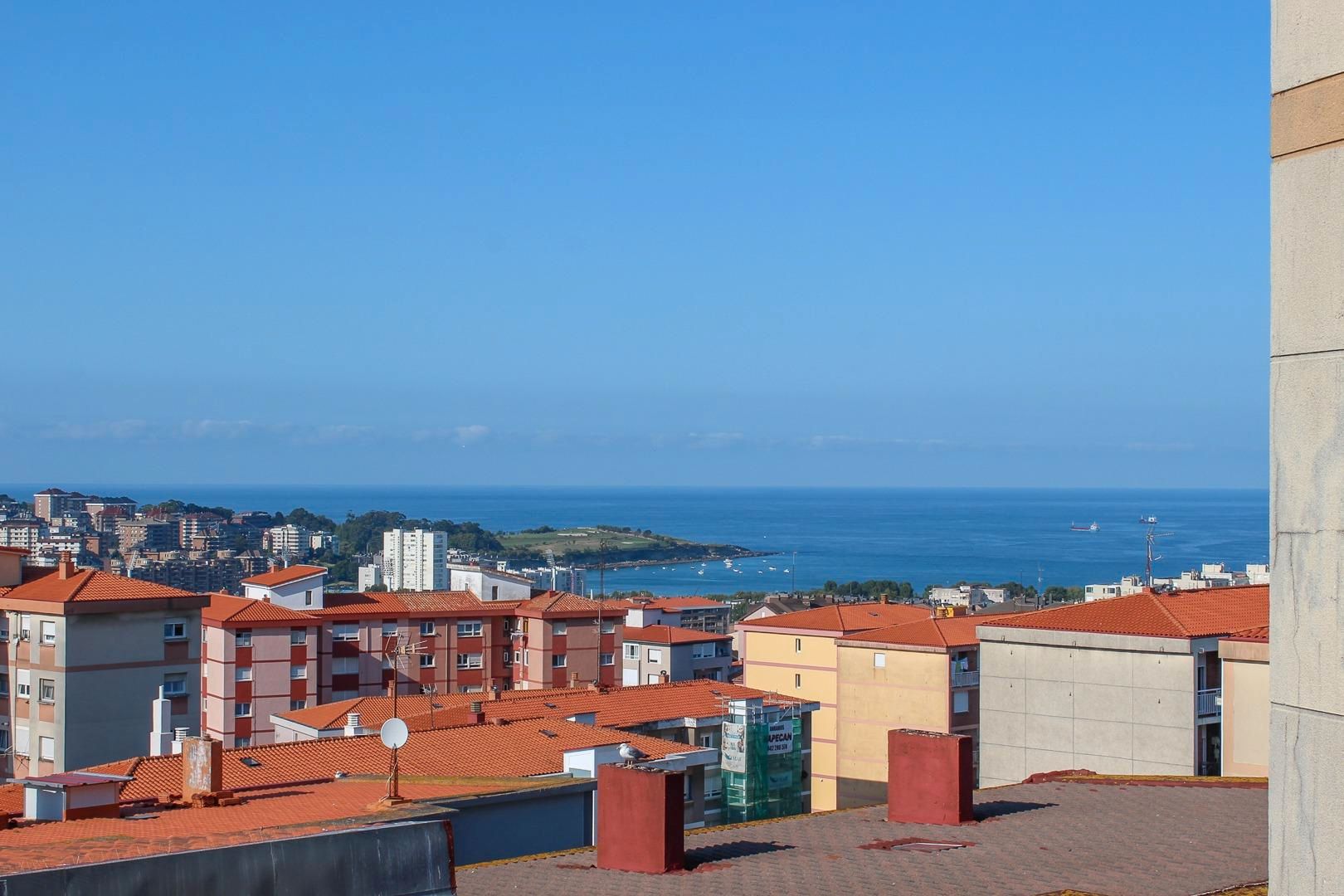 Pis en venda a Paseo del General Dávila, Los Castros, Santander