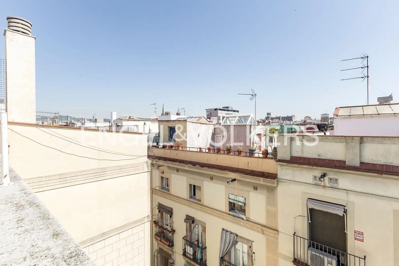 Terrasse von Dachboden zum Verkauf in Barcelona mit Klimaanlage, Heizung und Balkon