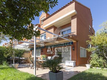 House with garden for sale in La Garena