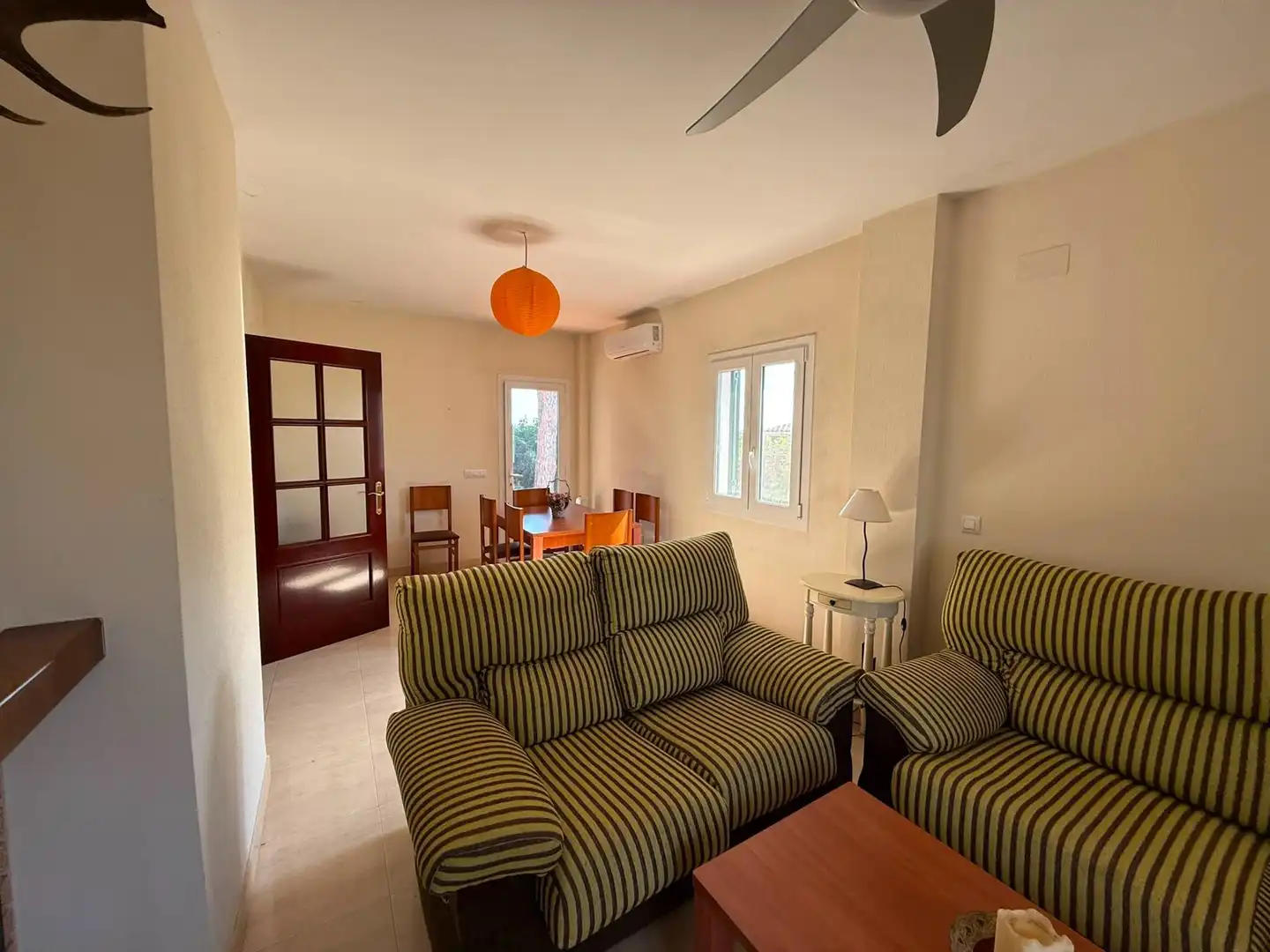 Living room of Detached homes for sale in Chiclana de la Frontera  with Private garden, Terrace and Balcony