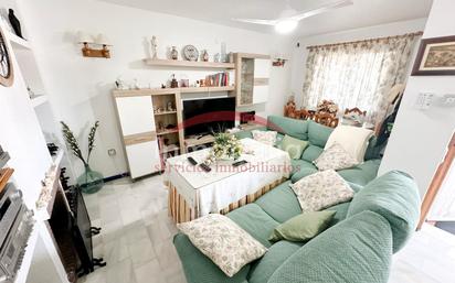 Sala d'estar de Casa adosada en venda en Almonte