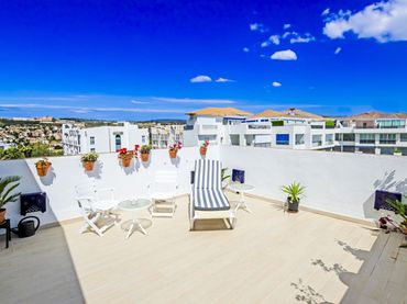 Penthouse mit Pool zum Verkauf in Nueva Andalucía