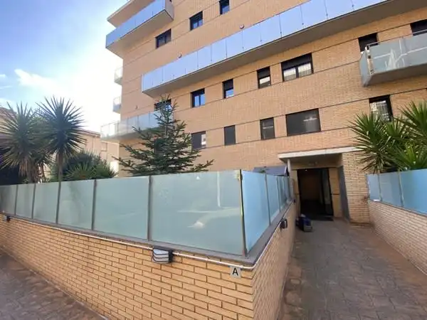 Vista exterior de Piso en venta en Manresa