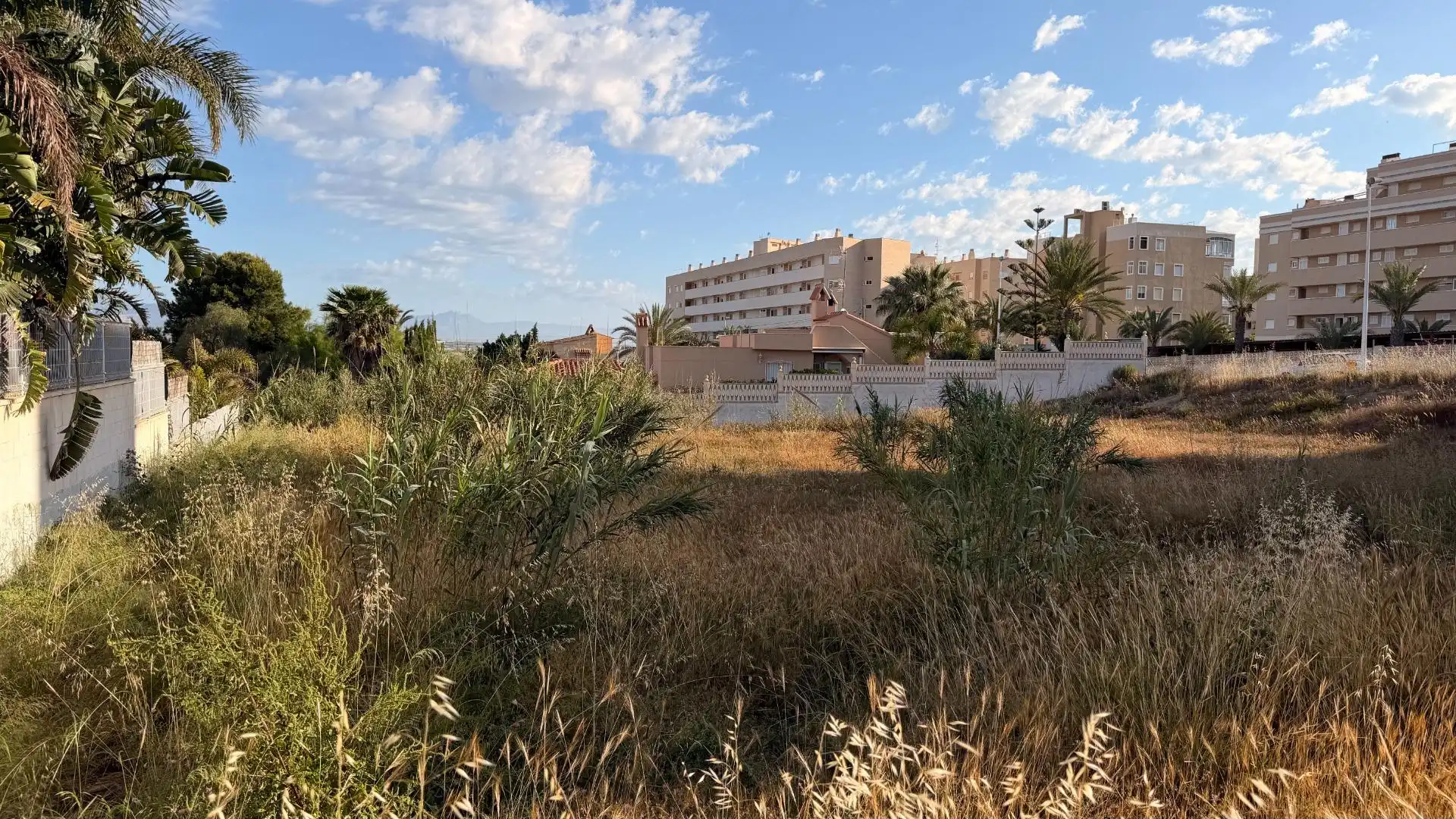 Terreno residencial en venta en Los Arenales del Sol, imagen 12