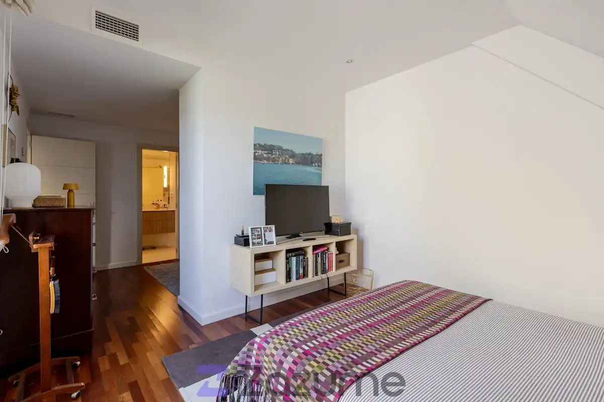 Bedroom of Flat for rent in Pozuelo de Alarcón  with Air Conditioner, Heating and Parquet flooring