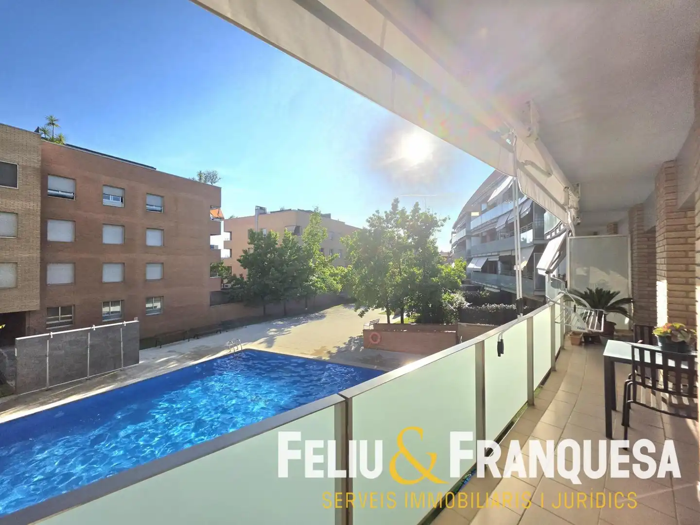 Vista exterior de Pis en venda en Sant Cugat del Vallès amb Calefacció, Terrassa i Traster