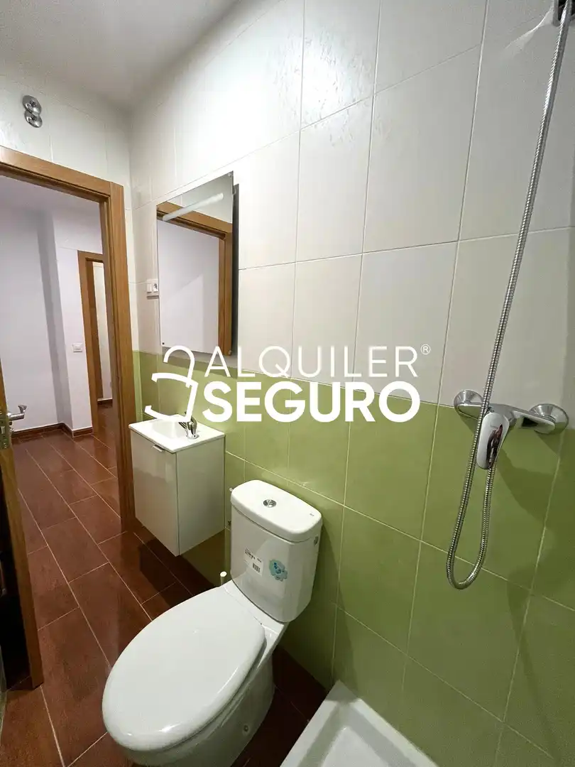 Bany de Pis de lloguer en Talavera de la Reina amb Aire condicionat, Calefacció i Terrassa