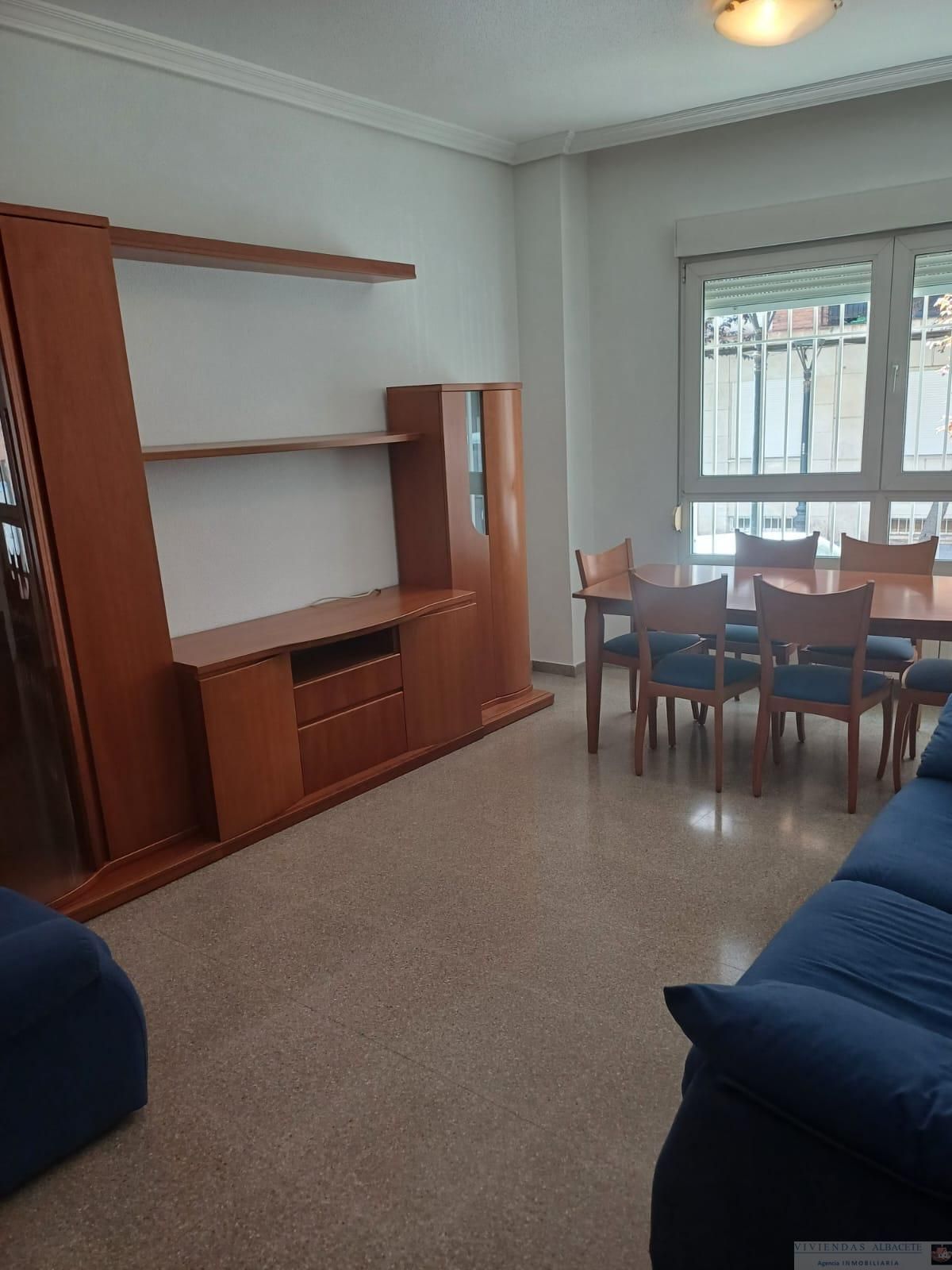 Living room of Flat to rent in  Albacete Capital  with Heating, Terrace and Furnished