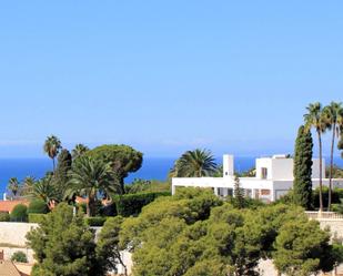 Vista exterior de Àtic en venda en Marbella amb Terrassa