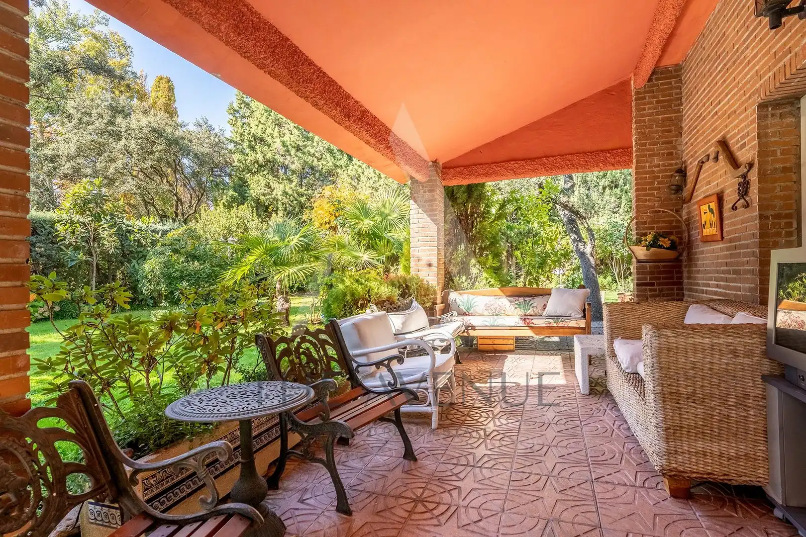 Terrassa de Casa o xalet en venda en Las Rozas de Madrid amb Calefacció, Jardí privat i Parquet