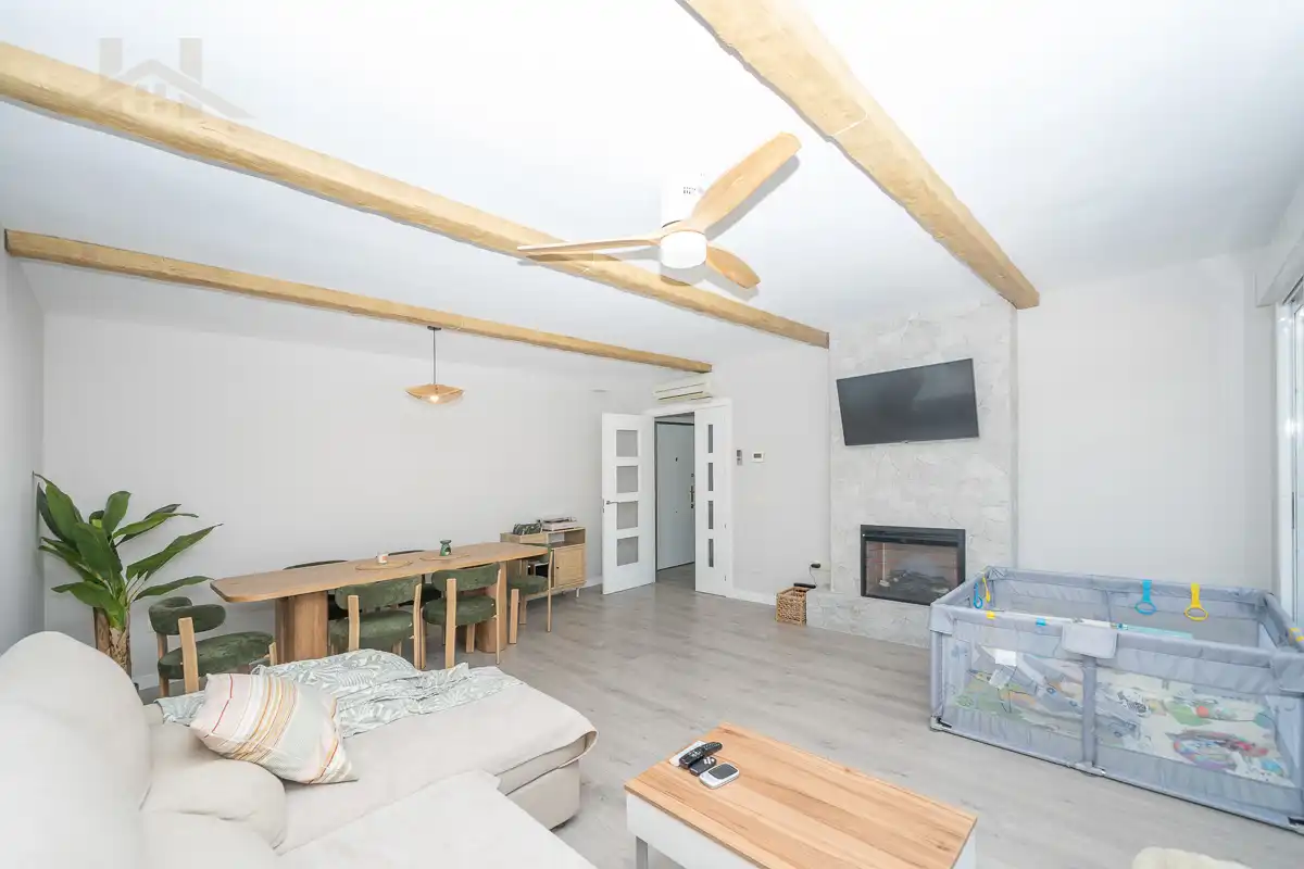 Sala d'estar de Dúplex en venda en Villanueva del Pardillo amb Aire condicionat, Calefacció i Terrassa