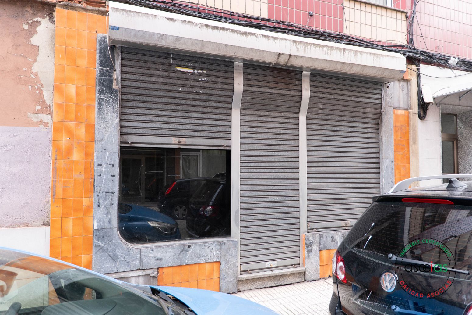 Vista exterior de Local en venda en Gijón 