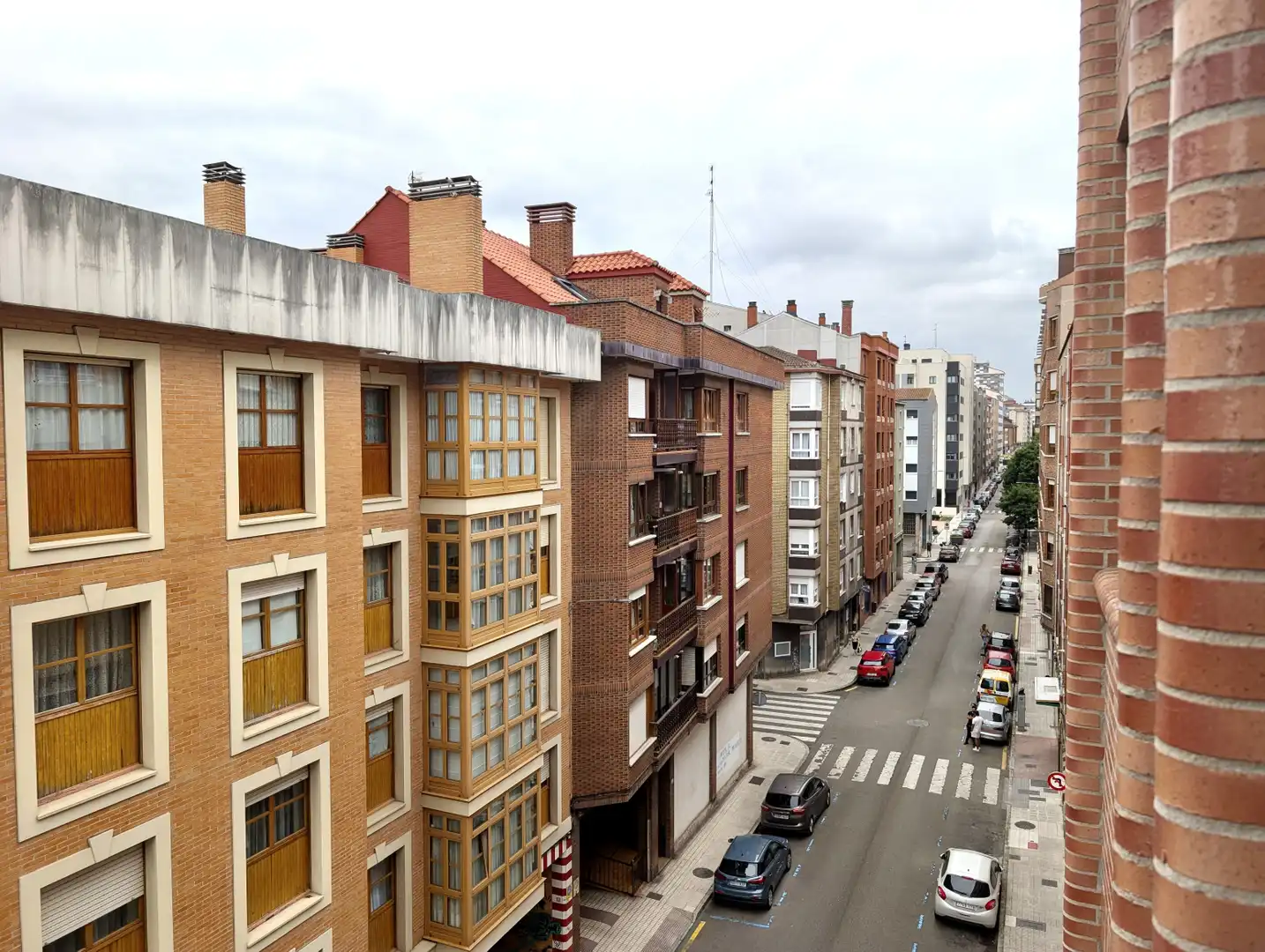 Vista exterior de Pis de lloguer en Gijón  amb Calefacció