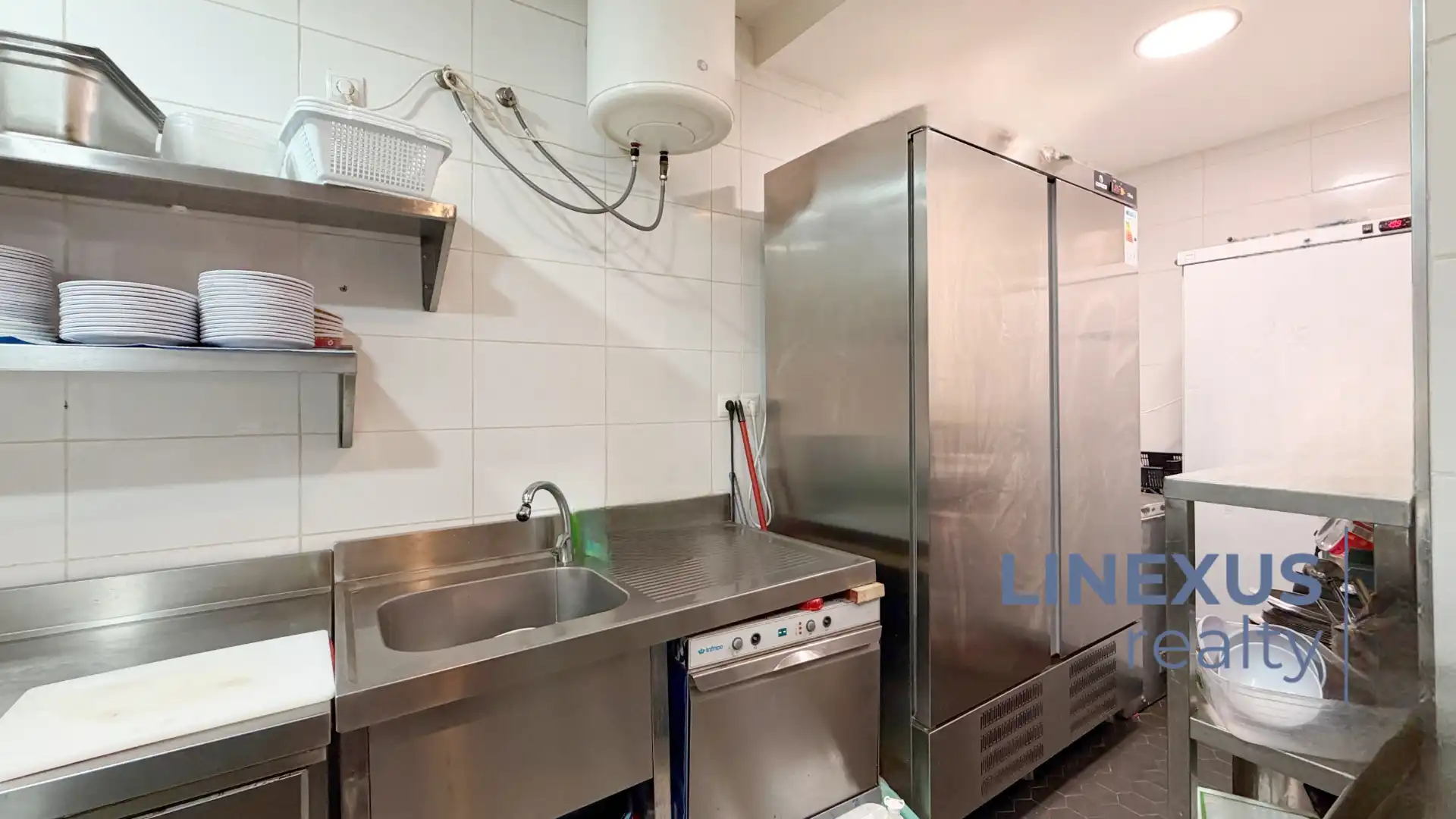 Kitchen of Commercial properties for transfer in Las Palmas de Gran Canaria  with Terrace, Furnished and Internet