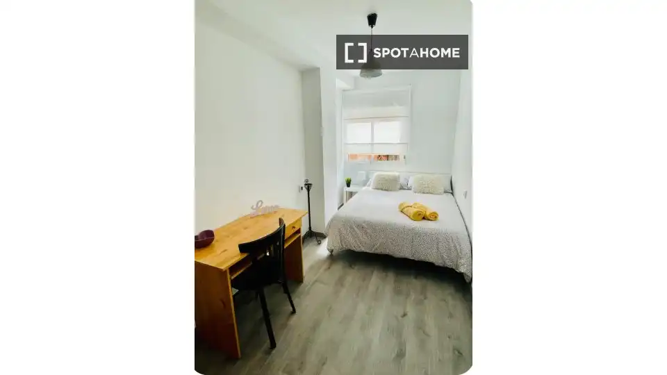 Room in Malilla