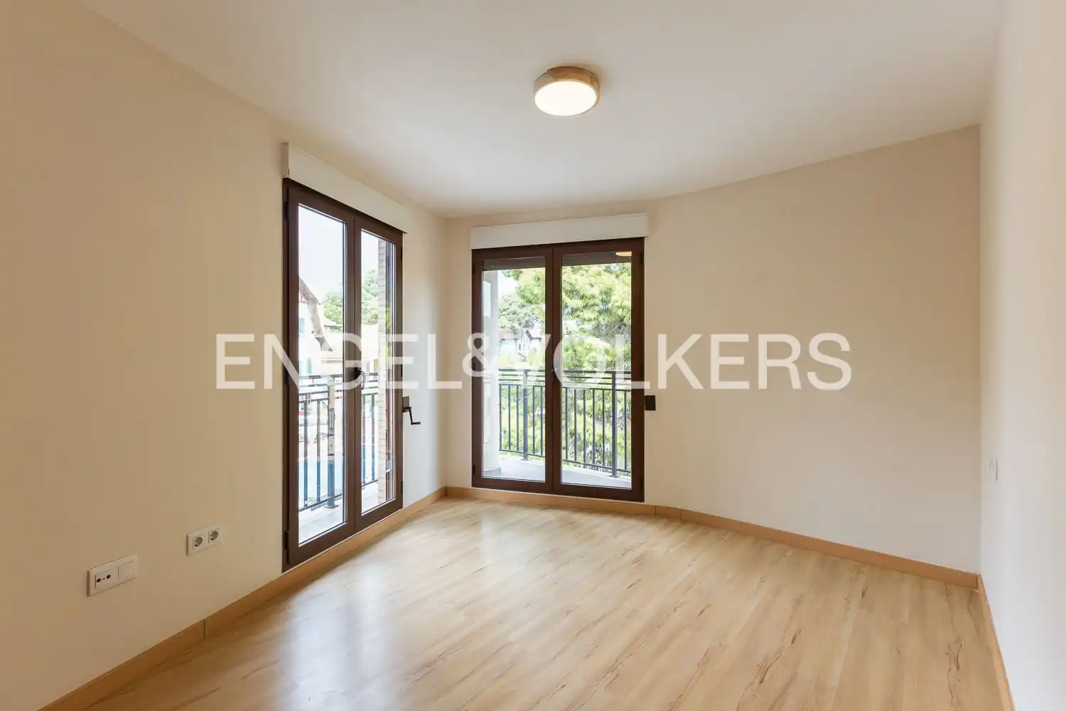 Bedroom of Detached homes for rent in Rocafort  with Air Conditioner, Heating and Parquet flooring