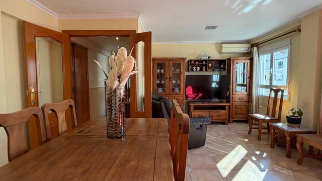 Piso en Venta en  AMAT GRANELL MESADO, 40 en Mont-Olivet