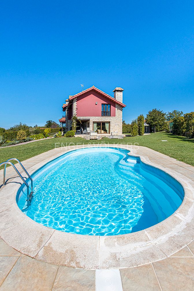 Swimming pool of House or chalet for sale in Gijón   with Heating, Private garden and Terrace