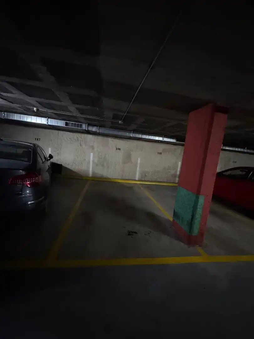 Parkplatz von Garage zum Verkauf in Badalona mit Alarm
