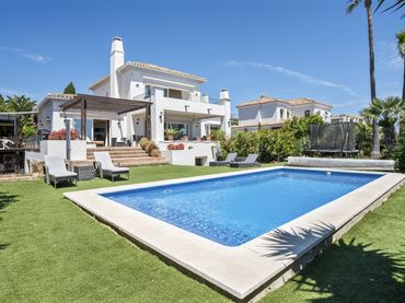 Casa con piscina en venta en TUBALITAS 106