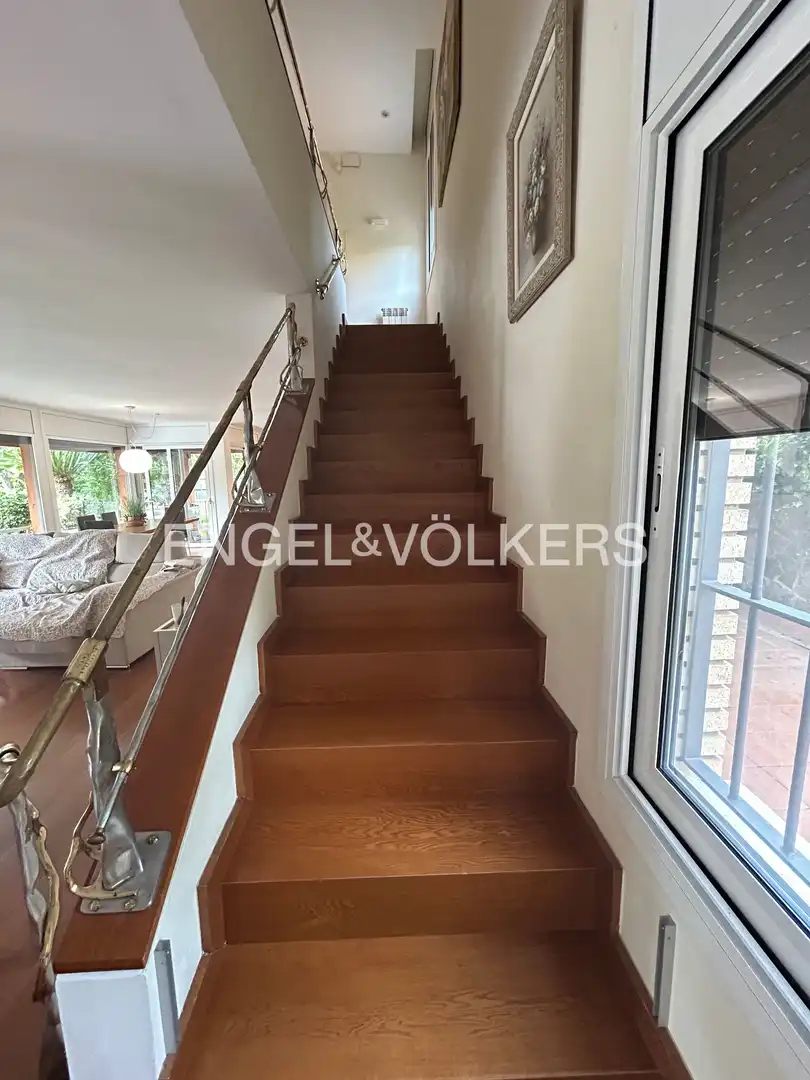 Country homes for sale in Vilanova i la Geltrú  with Air Conditioner, Heating and Private garden