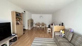 Sala d'estar de Apartament de lloguer en Boadilla del Monte amb Aire condicionat, Calefacció i Jardí privat
