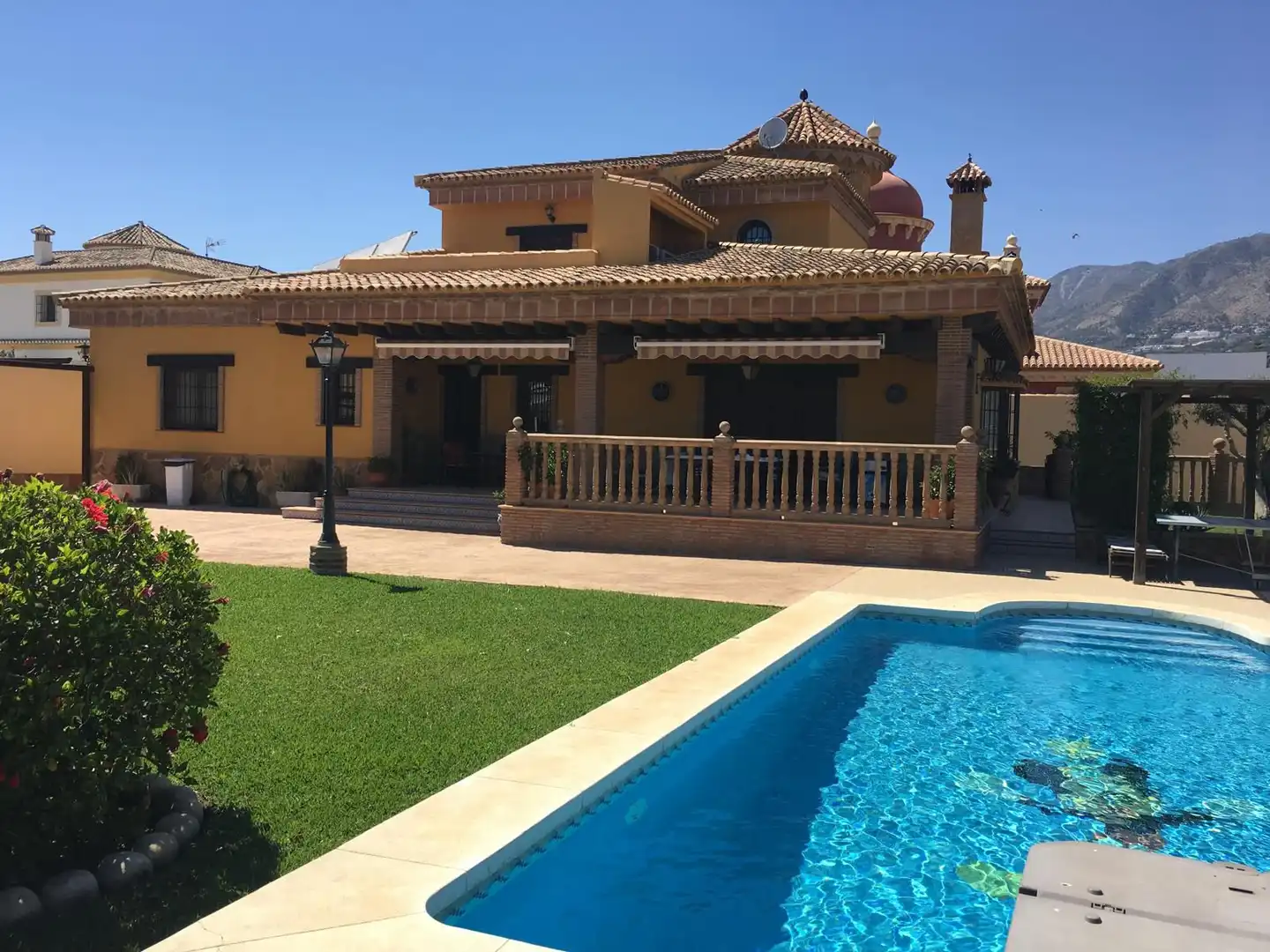 Jardín de Casa o chalet en venta en Fuengirola con Aire acondicionado, Jardín privado y Parquet