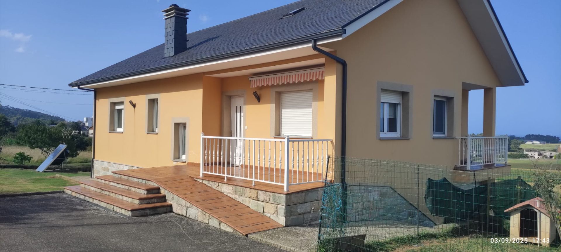 Exterior view of House or chalet for sale in Valdés - Luarca  with Heating, Private garden and Storage room