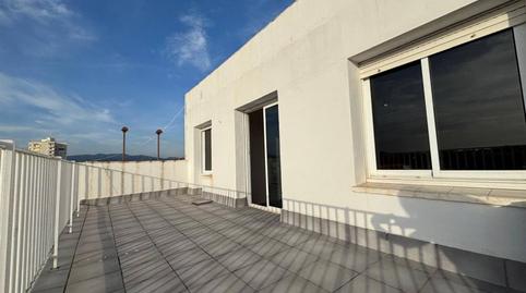 Foto 3 de Dúplex en venda a Rambla Salvador Samà, Centre Vila, Barcelona