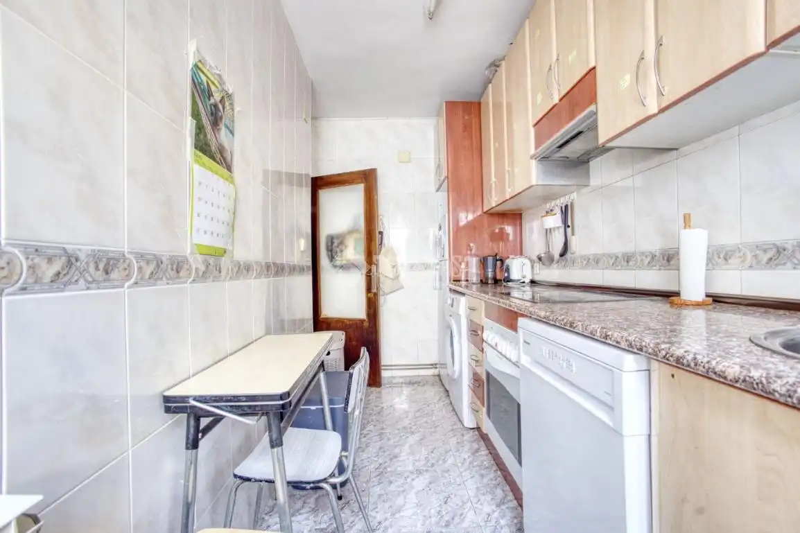 Cocina de Piso de alquiler en Salamanca con Calefacción y Balcón