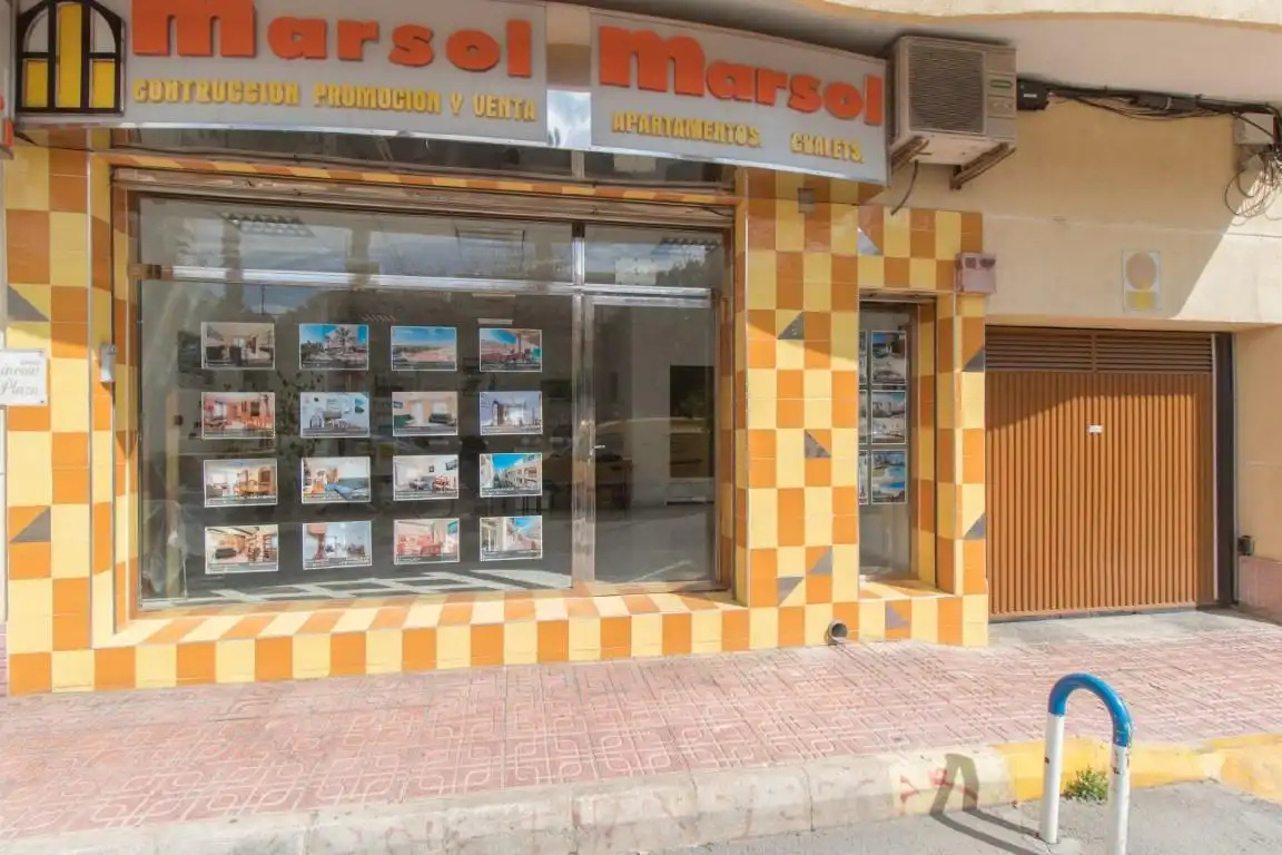 Gewerbefläche zum Verkauf in Calle Capitán García Gea