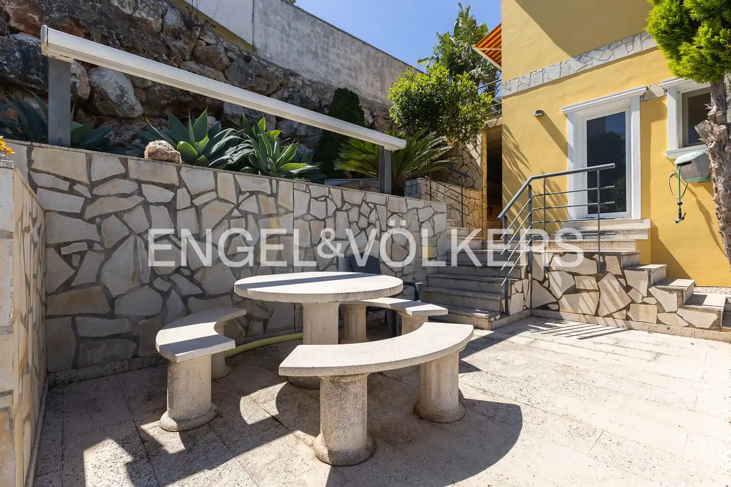 Terraza de Casa o chalet en venta en Dénia con Calefacción y Jardín privado