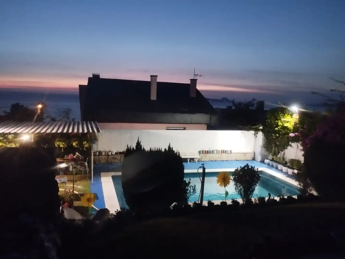 Piscina de Casa o xalet en venda en Nigrán amb Calefacció, Jardí privat i Piscina