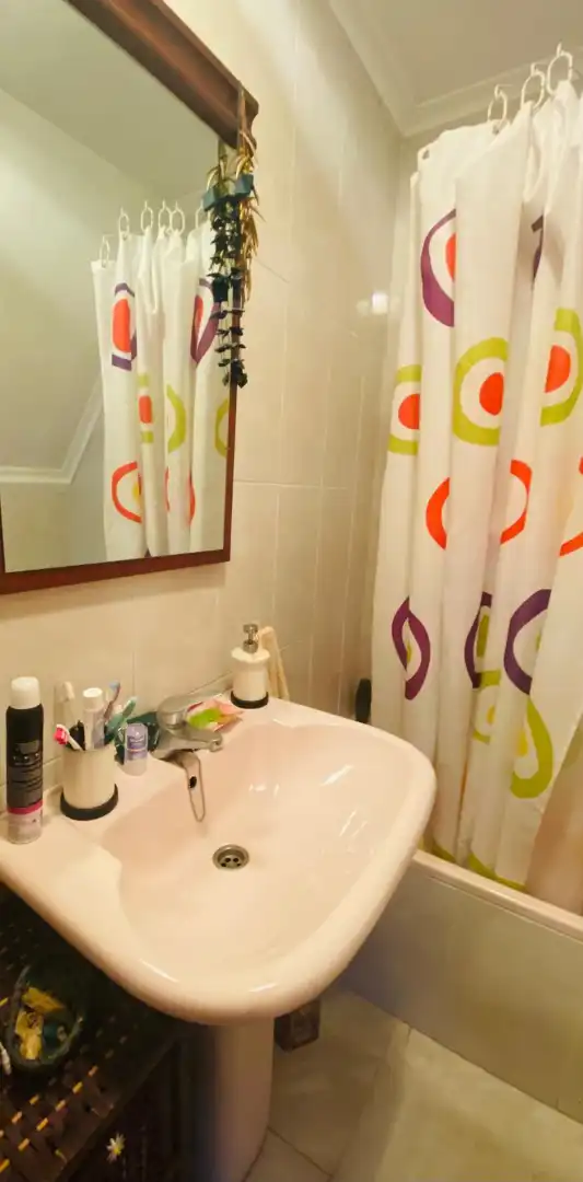 Baño de Casa adosada en venta en Palencia con Calefacción, Jardín privado y Parquet
