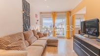 Living room of Flat for sale in Caldes d'Estrac  with Heating, Parquet flooring and Terrace