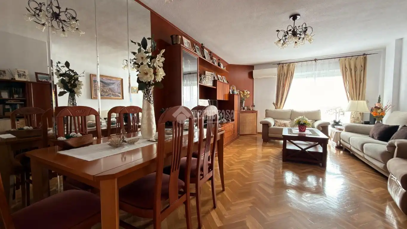 Sala d'estar de Pis en venda en Alcalá de Henares amb Aire condicionat, Calefacció i Terrassa