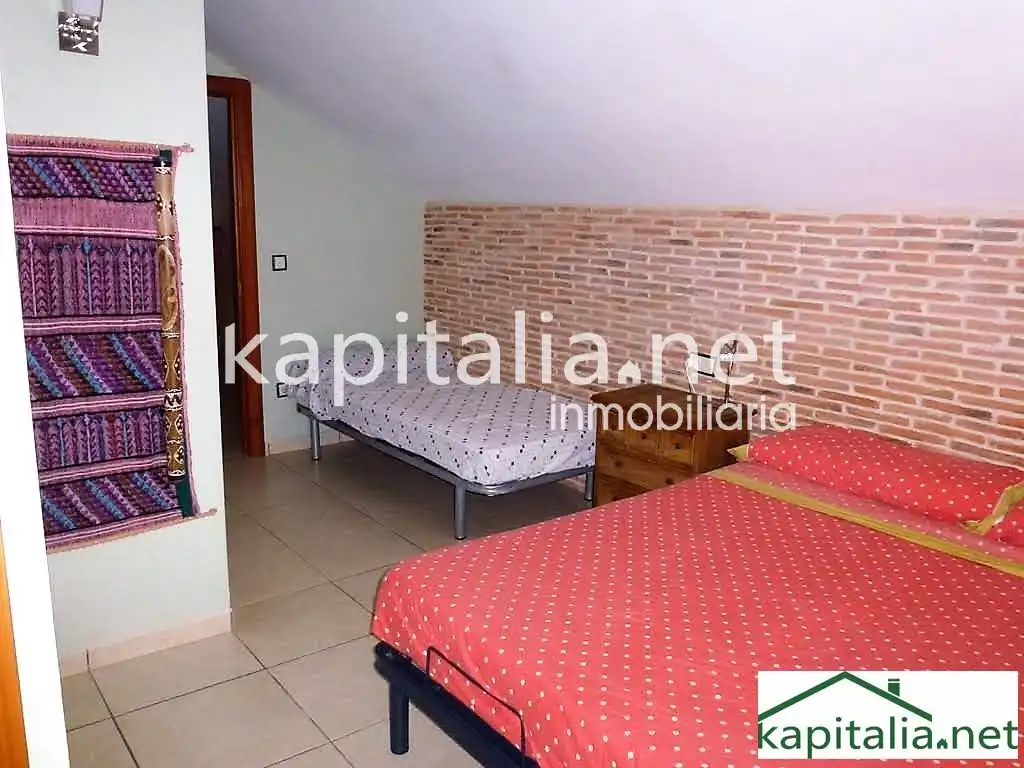 Bedroom of Houses for sale in Alcoy / Alcoi  with Heating, Private garden and Parquet flooring