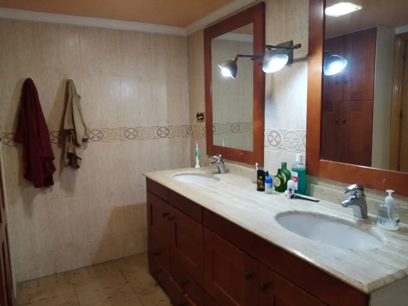 Business premises for sale in Centre - Sant Oleguer, imagen 13