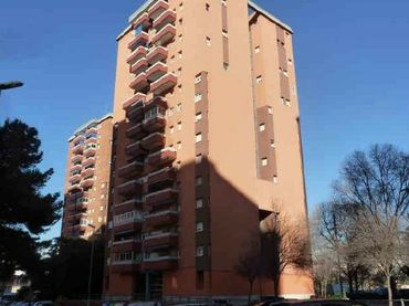 Pis amb ascensor en venda a C/ Montblanc Nº 9 (Barcelona)